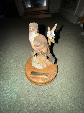 Aldon Accessories Lord Howe Island Vinous Tinted Blackbird Porcelain Figurine